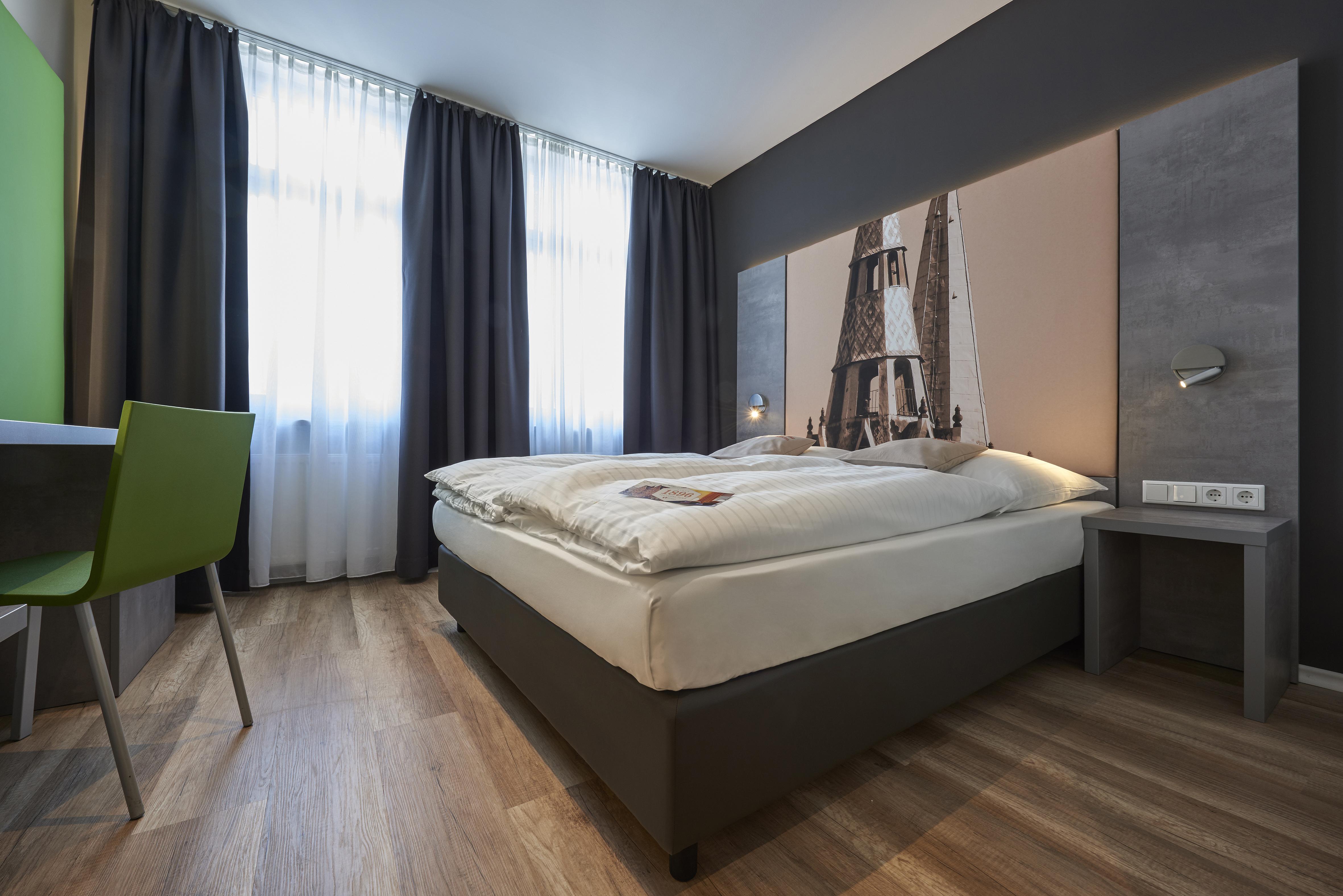 Hotel Victoria Nuernberg Екстериор снимка