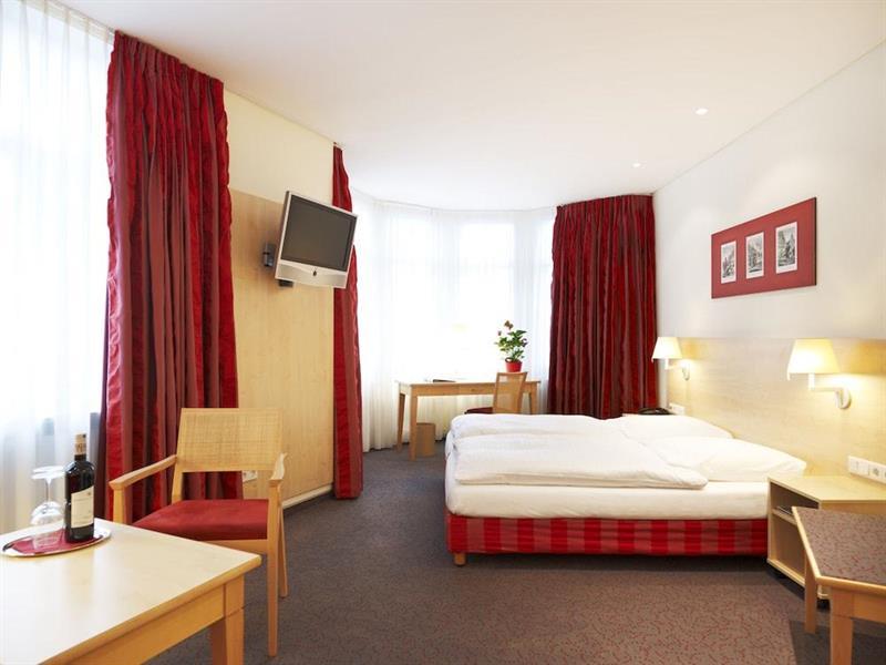 Hotel Victoria Nuernberg Екстериор снимка
